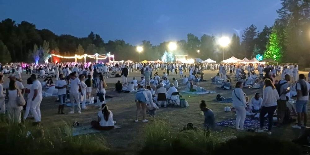 Martignas-sur-Jalle : Plus de 2 500 personnes à la soirée blanche
